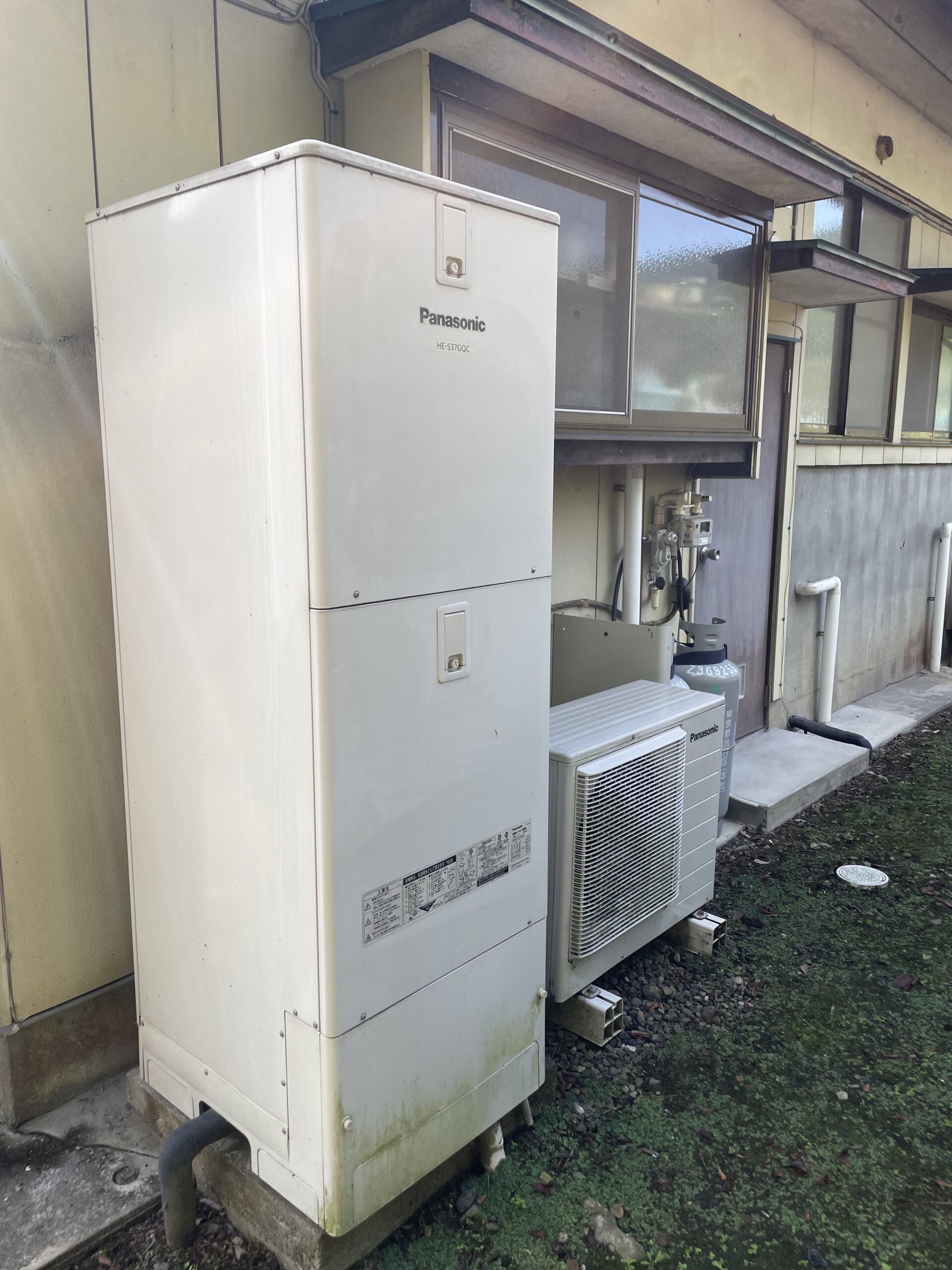 栃木県足利市でHE-S37GQCのエコキュートから交換されたお客様のbefore写真