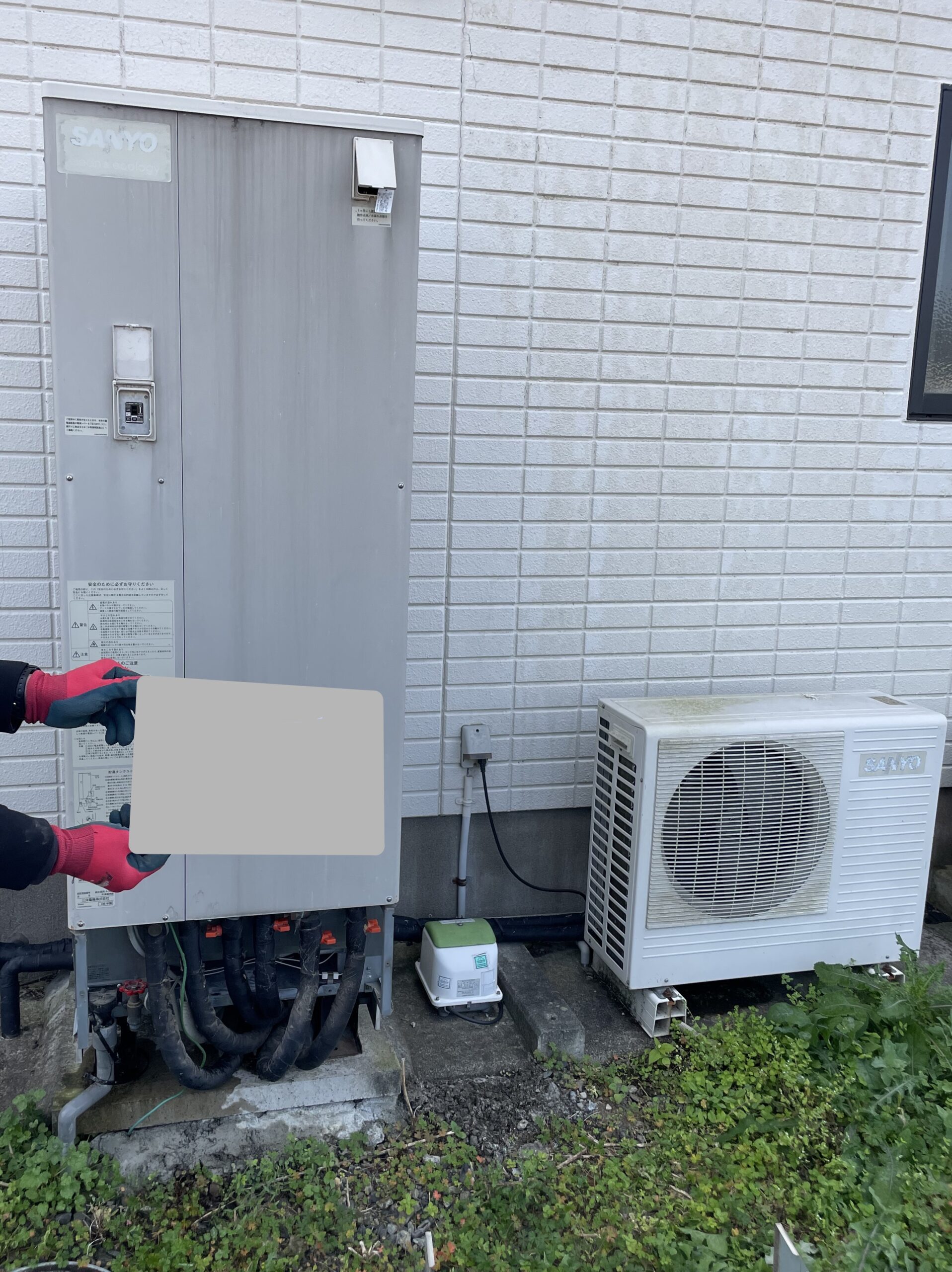 栃木県佐野市でSHP-T37Gのエコキュートから交換されたお客様のbefore写真