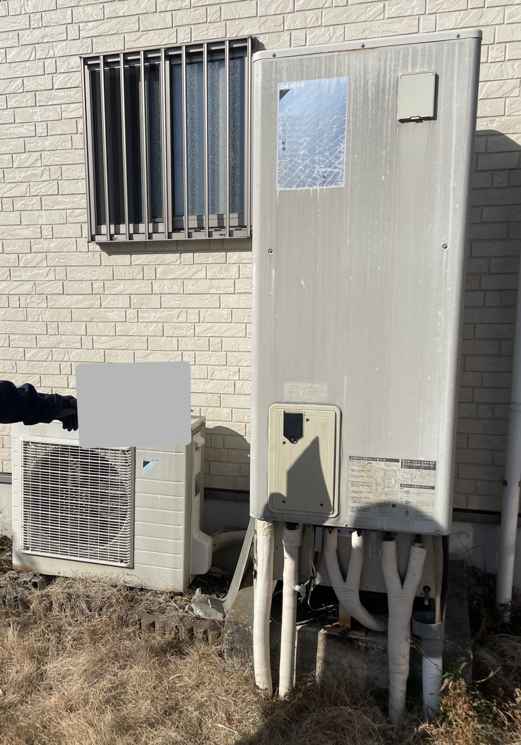 群馬県館林市でEQ37JFVのエコキュートから交換されたお客様のbefore写真