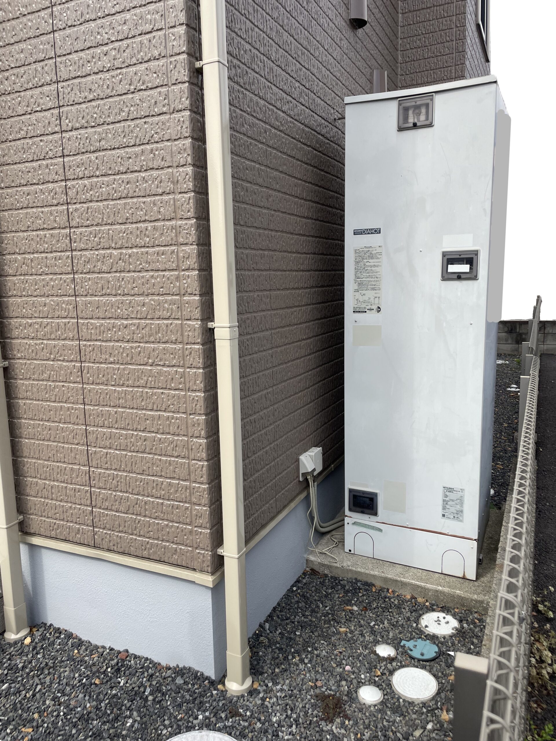 栃木県足利市でSRT-4667WFU-BLのエコキュートから交換されたお客様のbefore写真