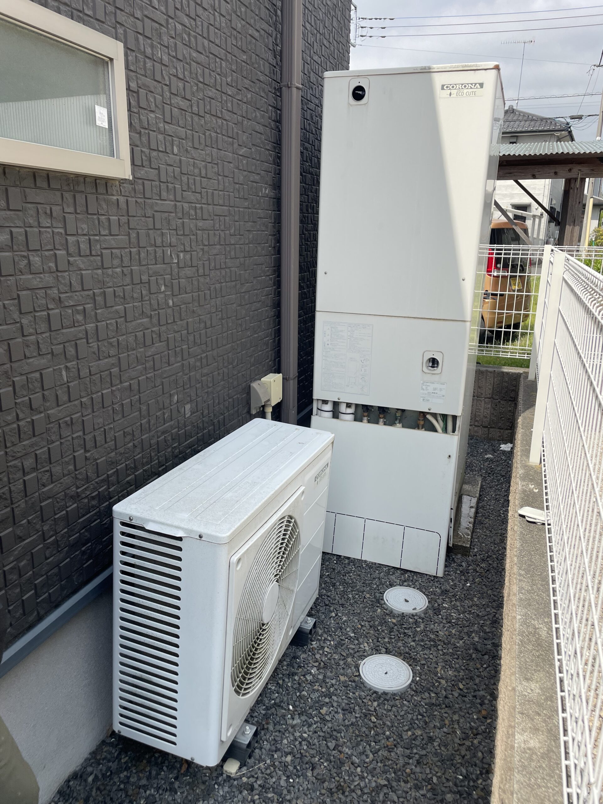 栃木県佐野市でCHP-37AX1のエコキュートから交換されたお客様のbefore写真